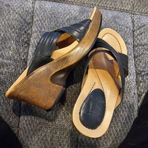 Dansko Neeci Black Leather Wedge Slide Sandals Criss Cross Faux Wood Heel EU 35